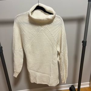 Long TOPSHOP sweater in beige